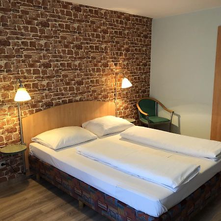 Hegaustern Hostal Engen Exterior foto
